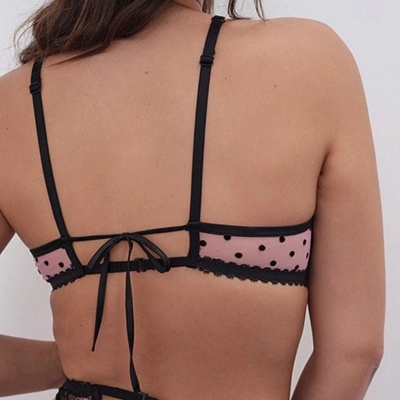 For love and lemons high neck embroidery bralette 38c - Picture 3 of 3